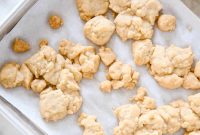 Perfect Streusel Topping Recipe for Crispy, Buttery Crumbles