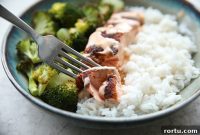 Crispy Baked Bang Bang Salmon with Spicy Creamy Sauce