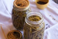 Italian Summer Preserves: French Green Beans Preserved in Olive Oil