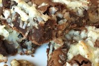 Macaroon-Topped Brownies: Coconut Macaroon Brownie Recipe