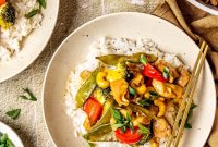 One-Skillet Cashew Chicken Stir-Fry Recipe for Weeknights
