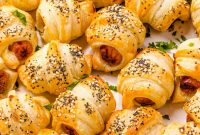 Crispy Homemade Pigs in a Blanket Recipe for Parties
