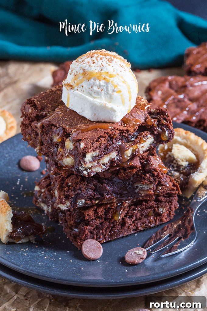 Mince Pie Brownies: Festive Holiday Dessert Recipe 2 Thick and chewy chocolate brownies stuffed with mince pies