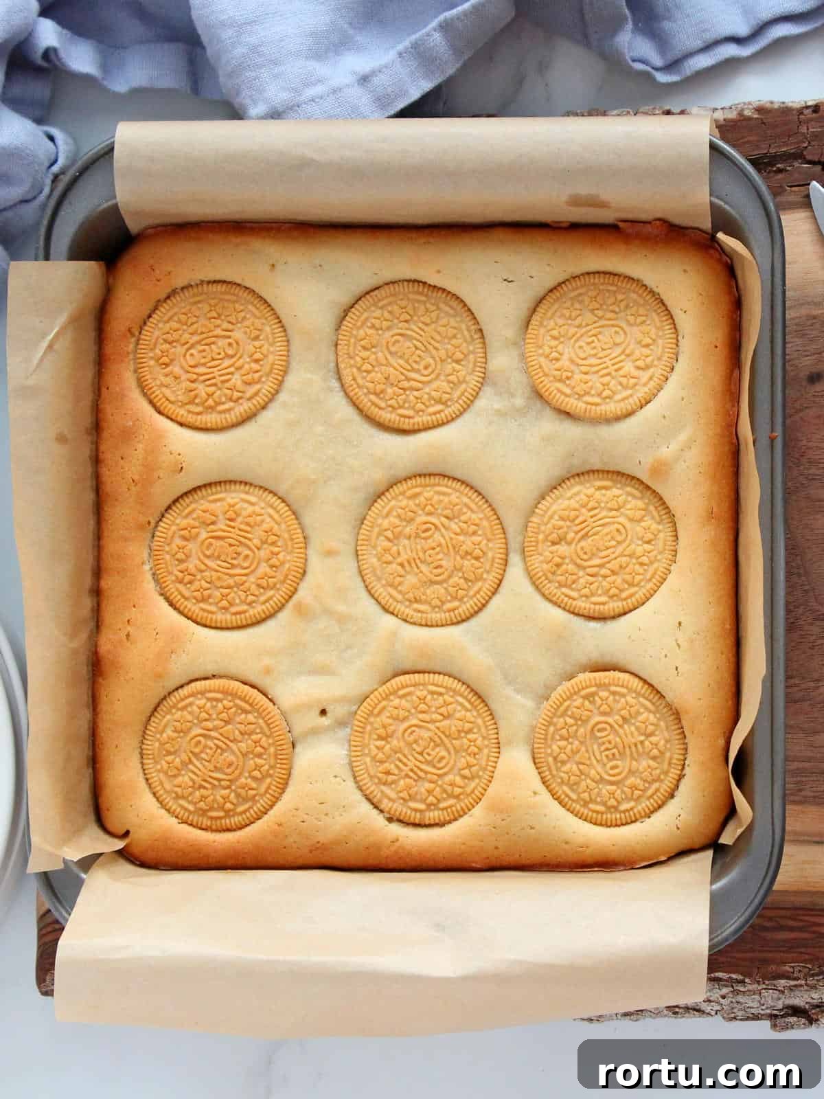 Baked oreo blondie in a pan