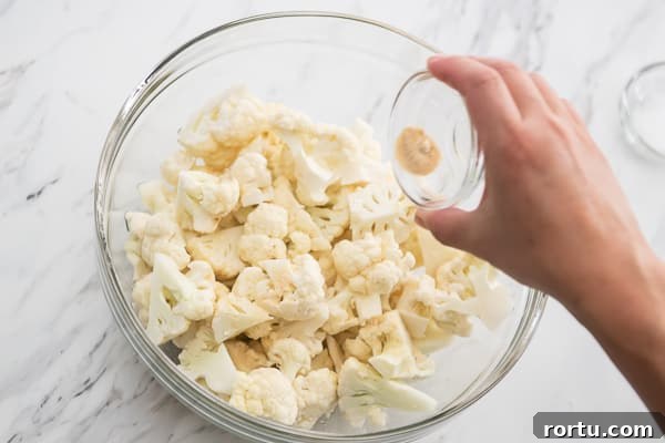Cauliflower pieces in a glass bowl