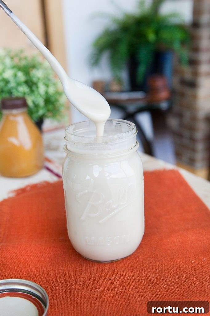 Paleo Sweetened Condensed Milk