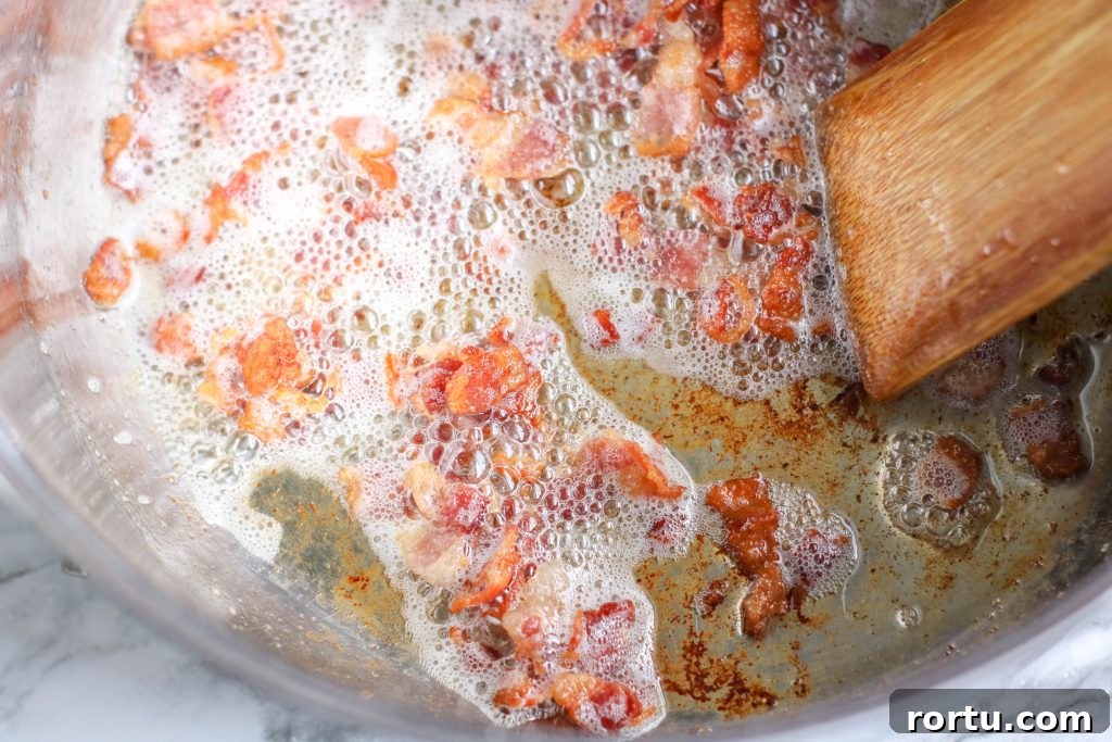 Low Carb Bacon Cauliflower Chowder