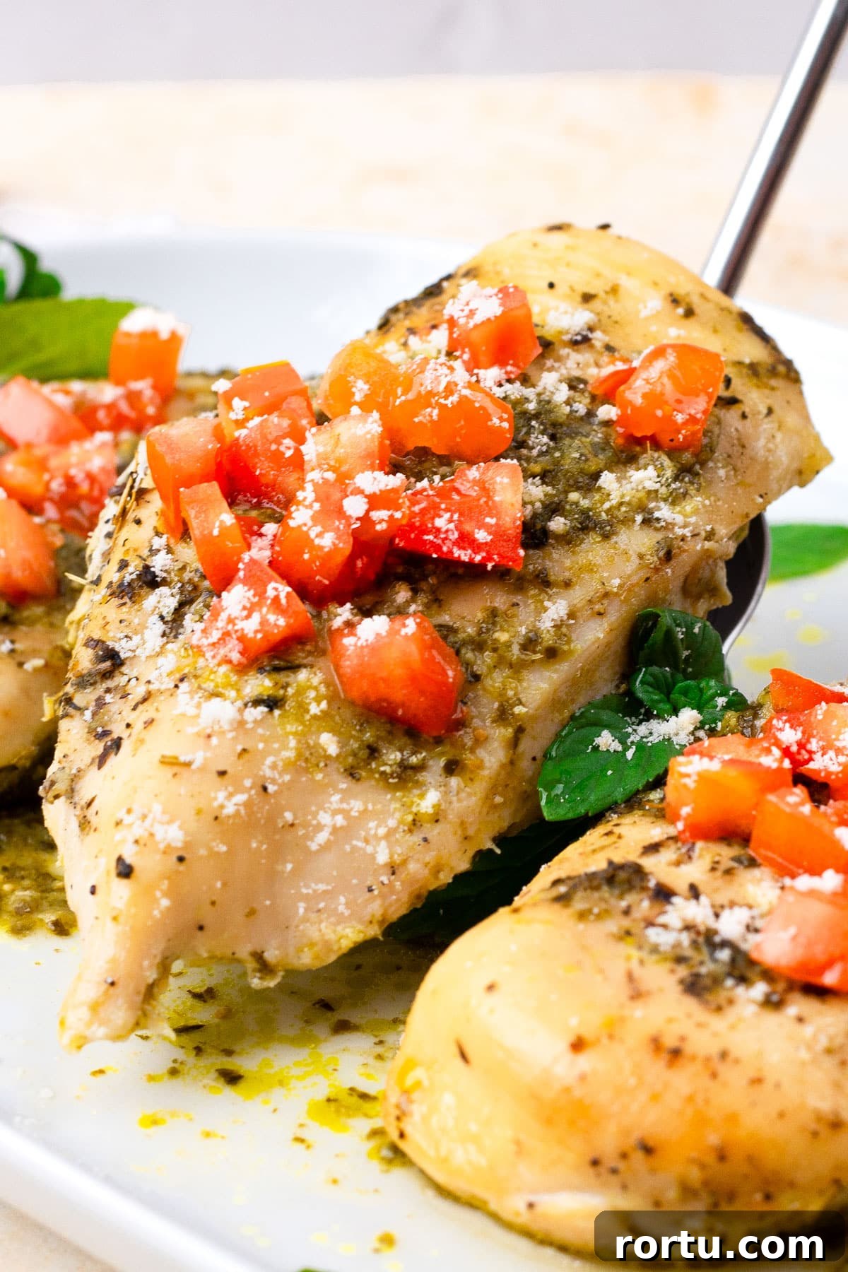 27 Cozy High-Protein Fall Dinners for Busy Weeknights 27 crockpot pesto chicken