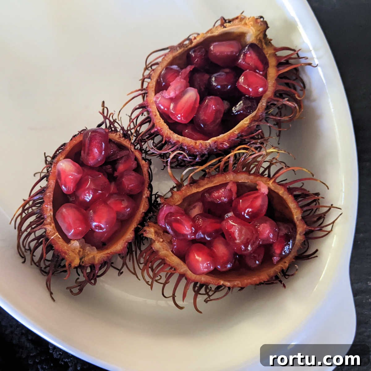 Spooky Halloween Monster Snack Ideas for Party Guests 9 3 pomegranate halloween monster snacks