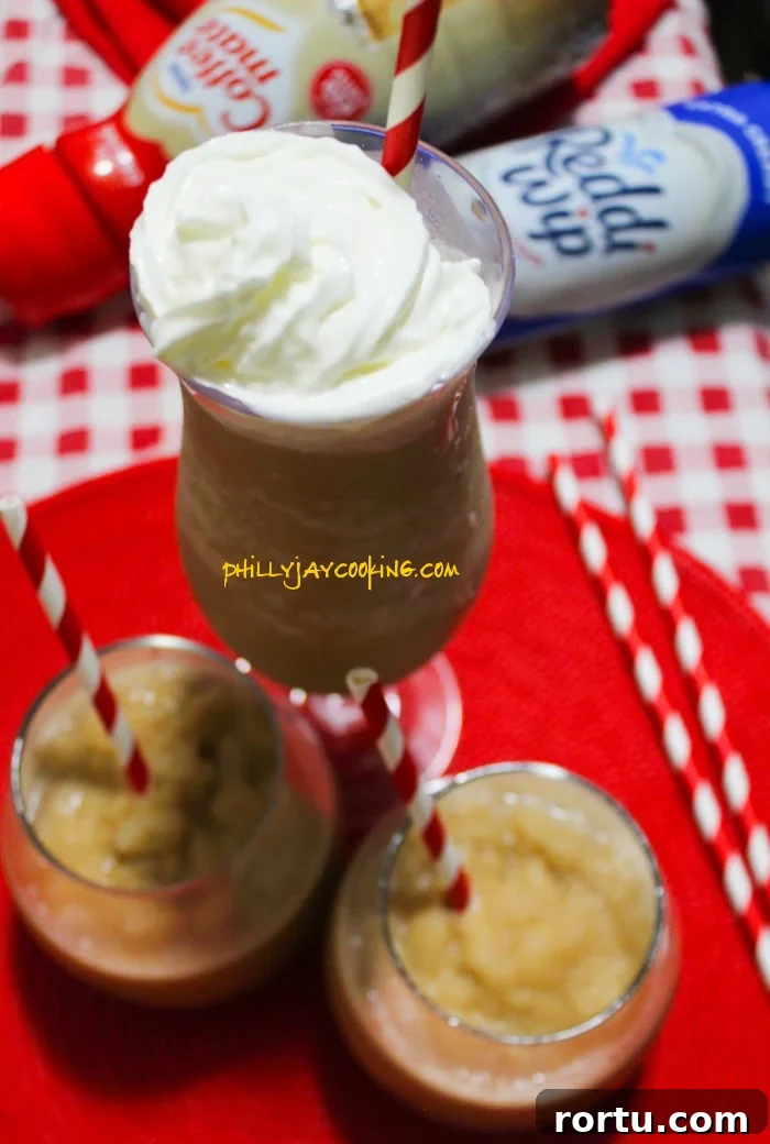 Copycat Dunkin Donuts Frozen Coffee Recipe You Can Make at Home 2 Dunkin Donuts Frozen Coffee Recipe (The Best Frozen Coffee)