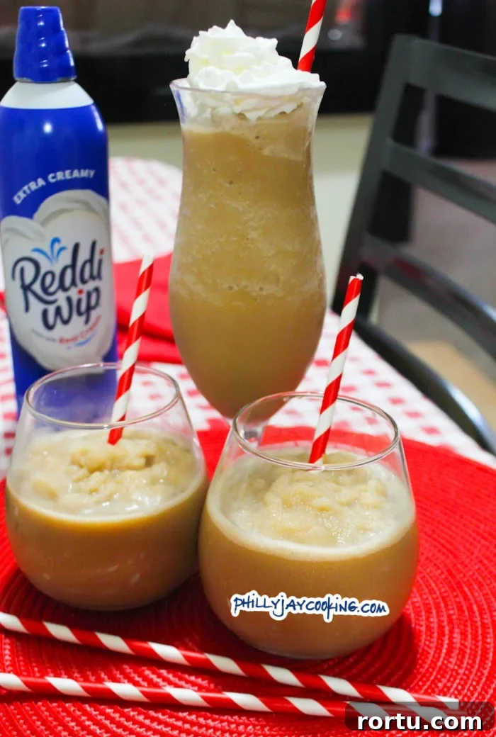 Copycat Dunkin Donuts Frozen Coffee Recipe You Can Make at Home 10 Dunkin Donuts Frozen Coffee Recipe (The Best Frozen Coffee)