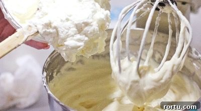 Root Beer Cheesecake Recipe: Creamy Dessert with Fizzy Flavor 8 img 4212 7