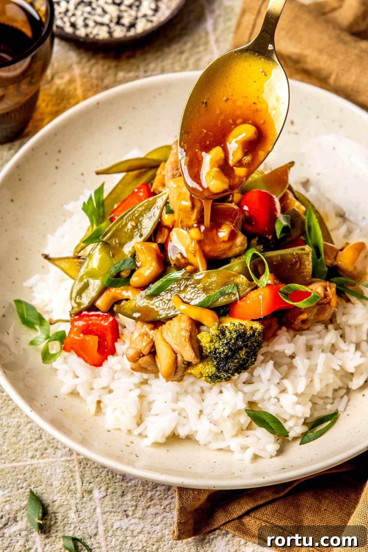 One-Skillet Cashew Chicken Stir-Fry Recipe for Weeknights 2 One Skillet Cashew Chicken - Olivia Adriance