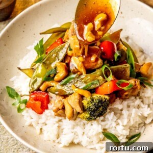 One-Skillet Cashew Chicken Stir-Fry Recipe for Weeknights 13 One Skillet Cashew Chicken - Olivia Adriance