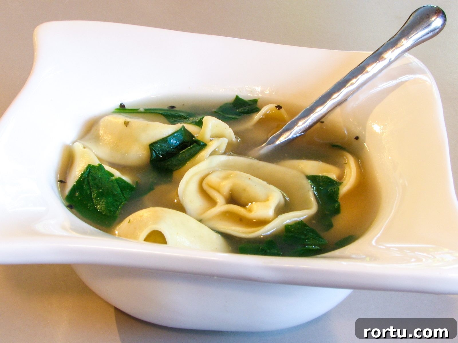 Pesto Tortellini and Spinach Soup Pesto Tortellini and Spinach Soup